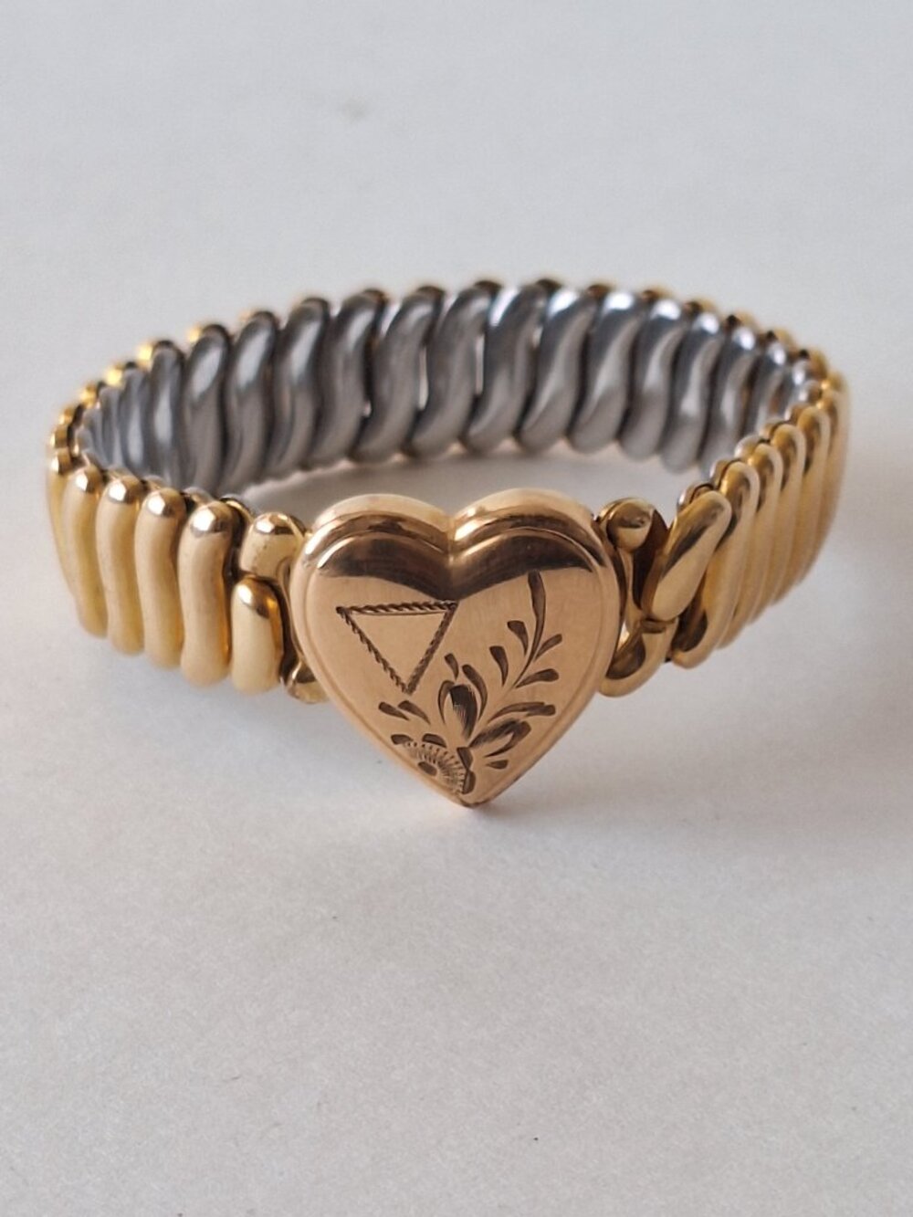 WWII Vintage BIGNEY Gold Filled Puffy Heart Expansion Sweetheart Bracelet